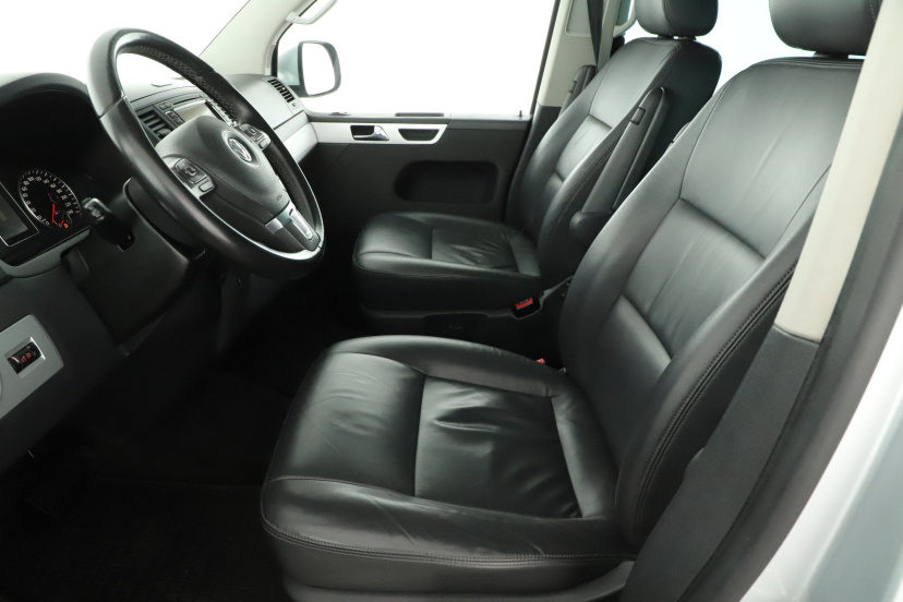 Volkswagen Multivan, 2013