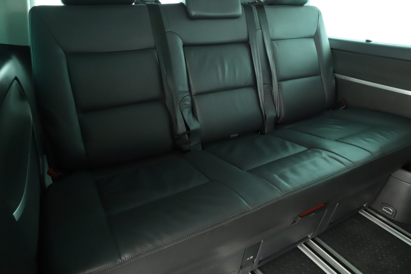 Volkswagen Multivan, 2013