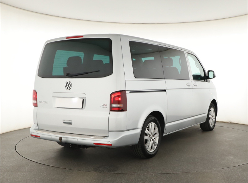 Volkswagen Multivan, 2013