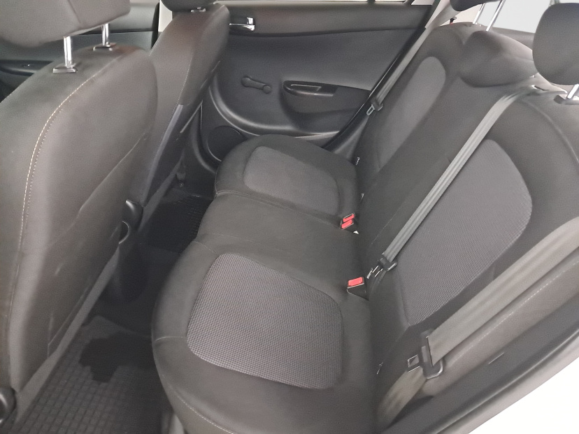 Hyundai i20, 2013