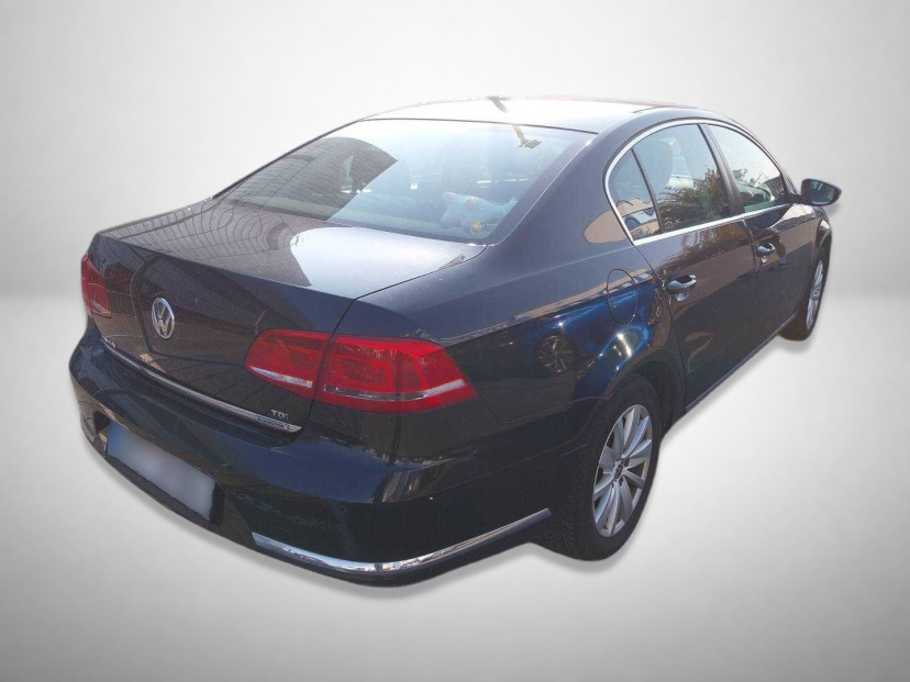 Volkswagen Passat, 2011