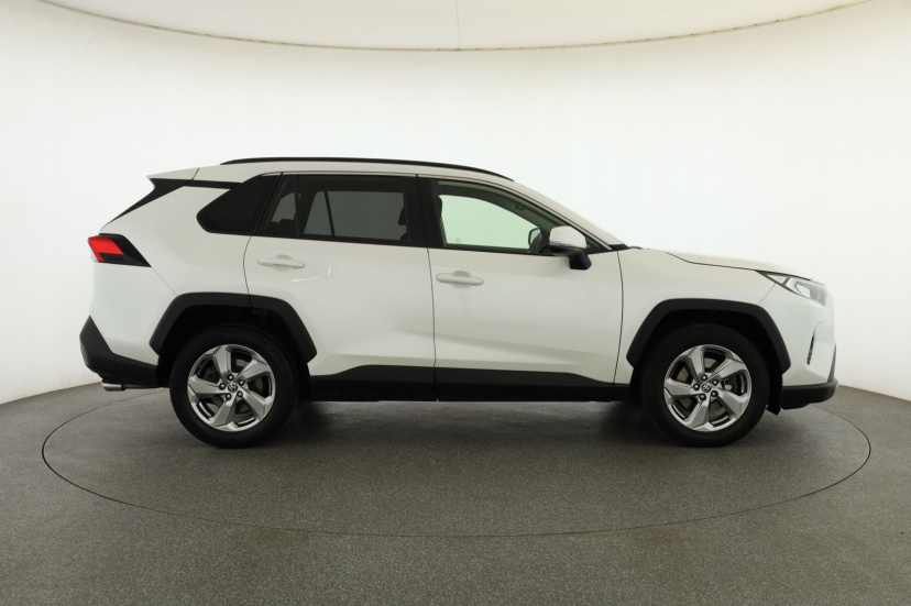 Toyota RAV 4, 2020