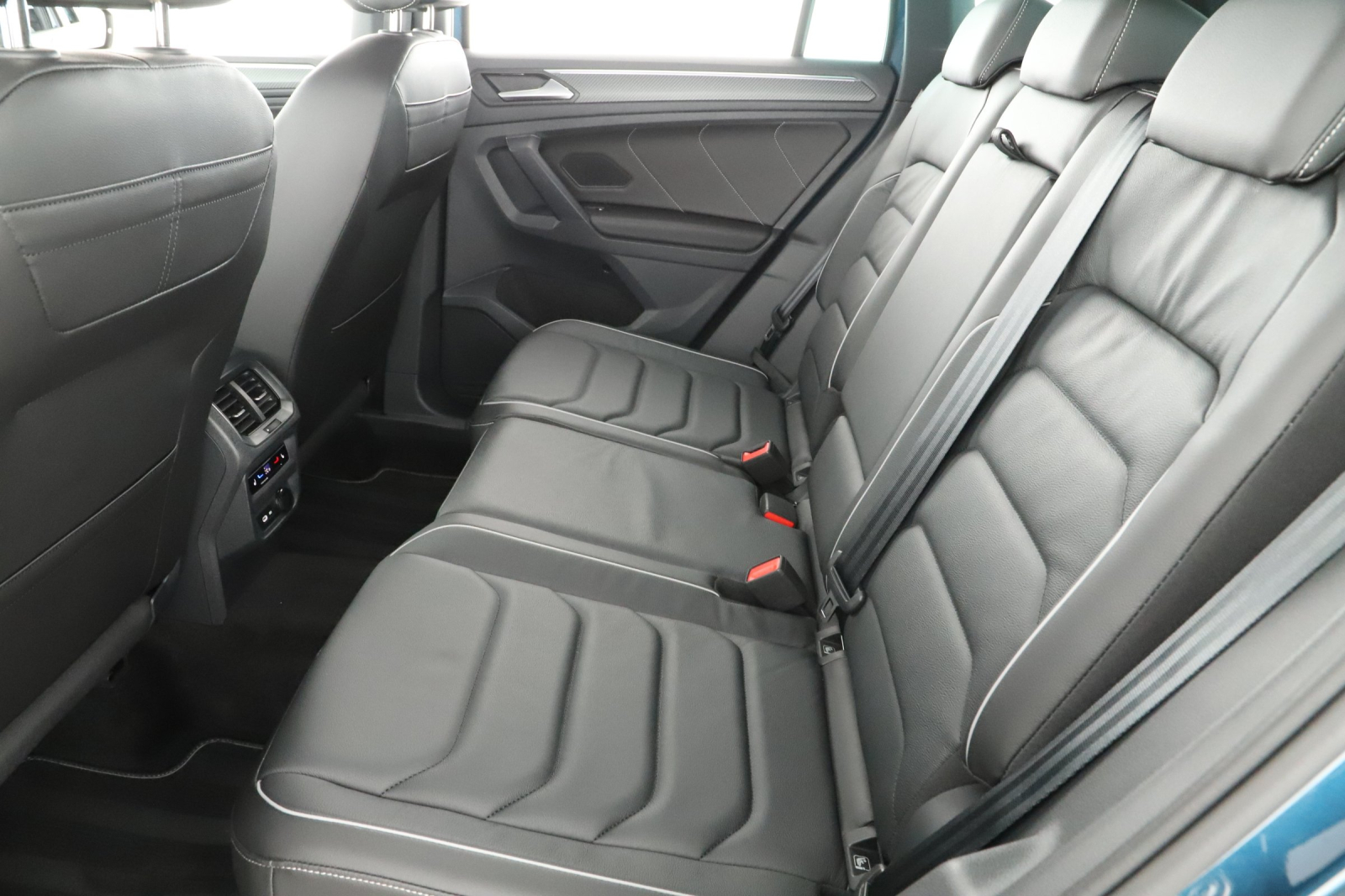Volkswagen Tiguan - 2023