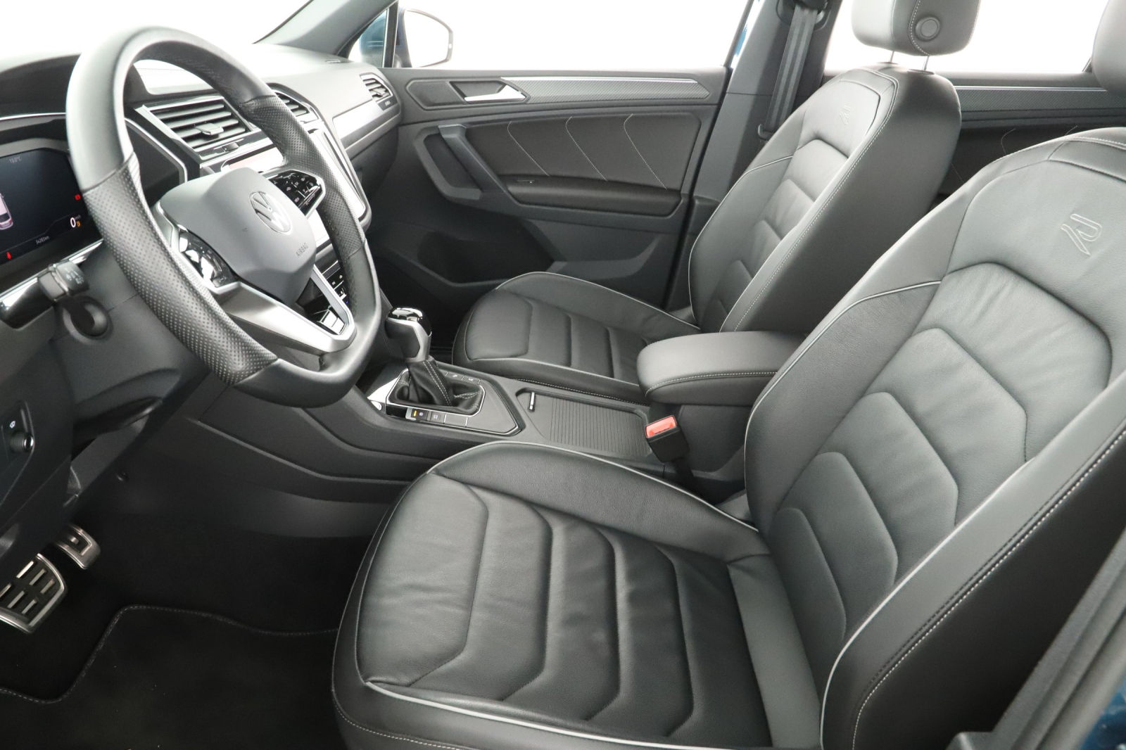 Volkswagen Tiguan - 2023
