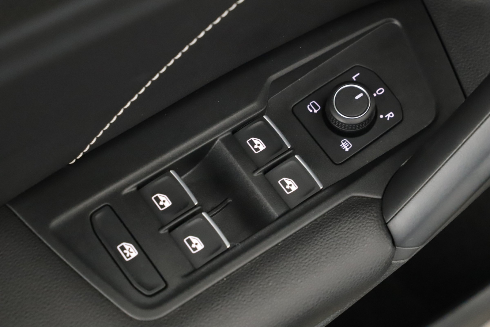Volkswagen Tiguan - 2023