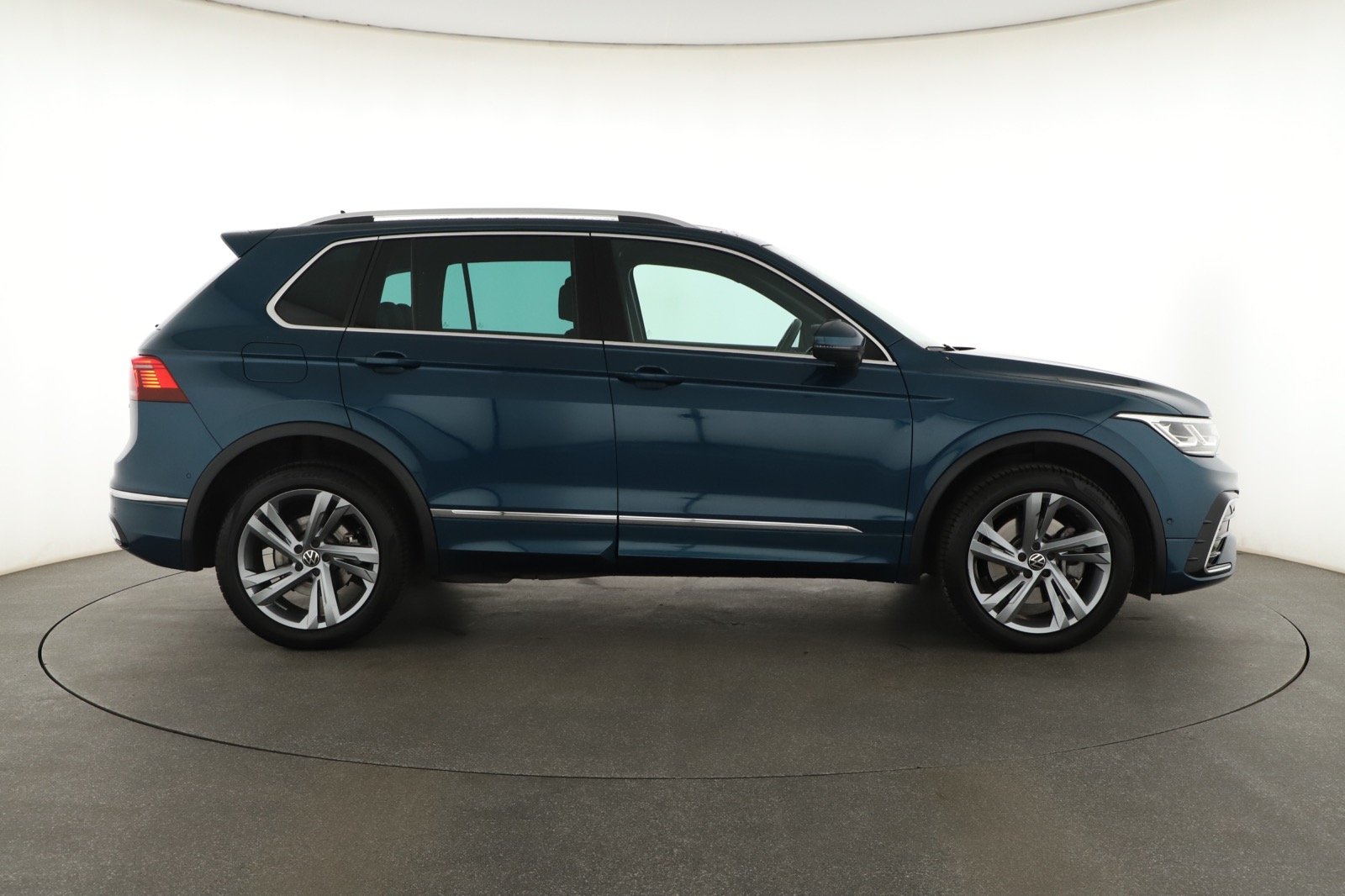 Volkswagen Tiguan - 2023