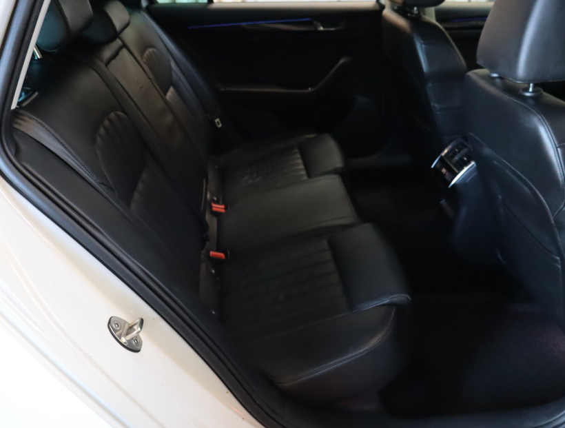 Škoda Superb, 2016