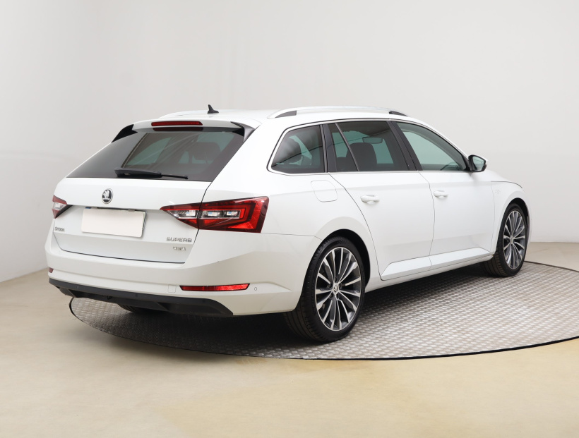 Škoda Superb, 2016