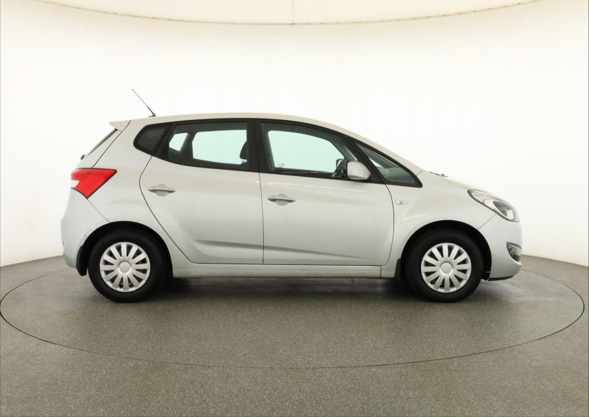 Hyundai ix20, 2011