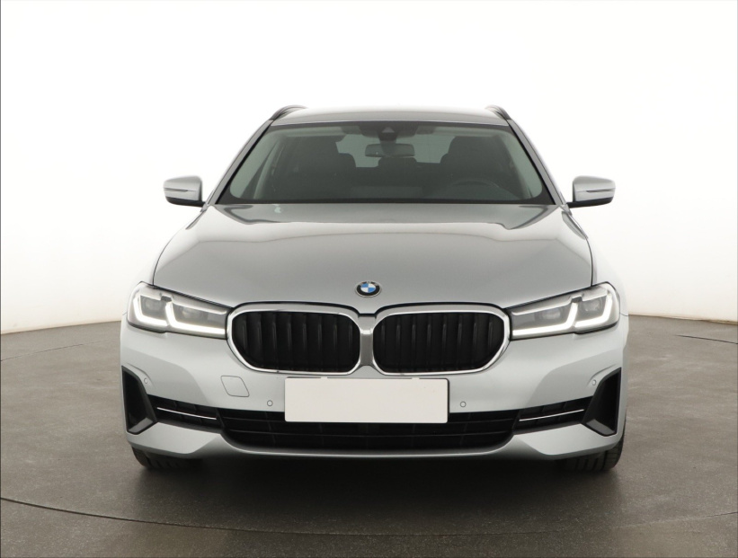 BMW 5, 2021