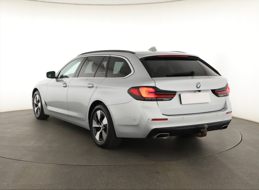 BMW 5, 2021