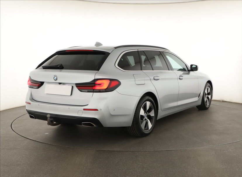 BMW 5, 2021