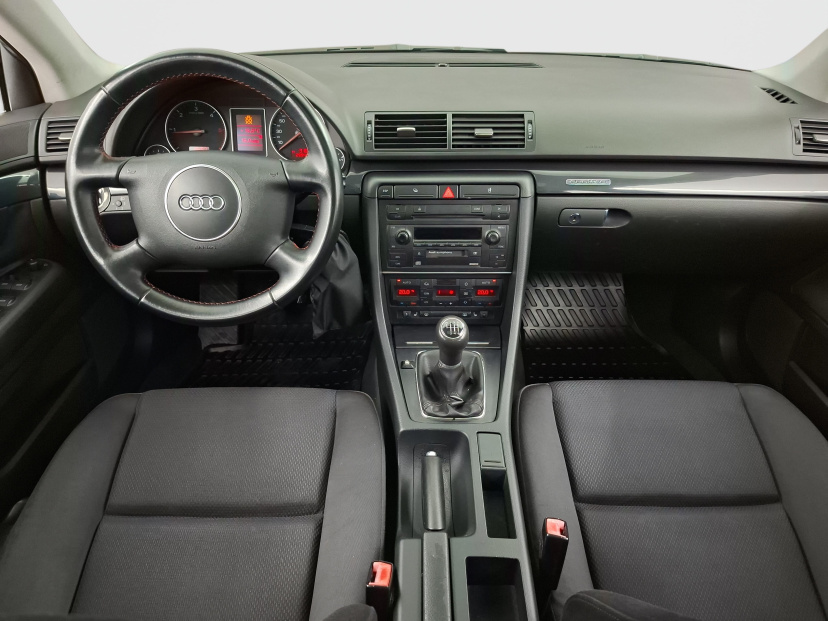 Audi A4, 2001
