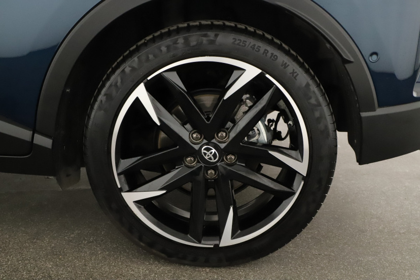 Toyota C-HR, 2023