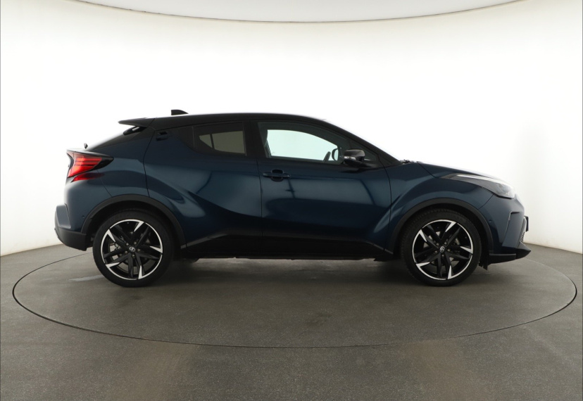 Toyota C-HR, 2023