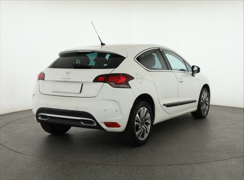 Citroen DS4, 2012