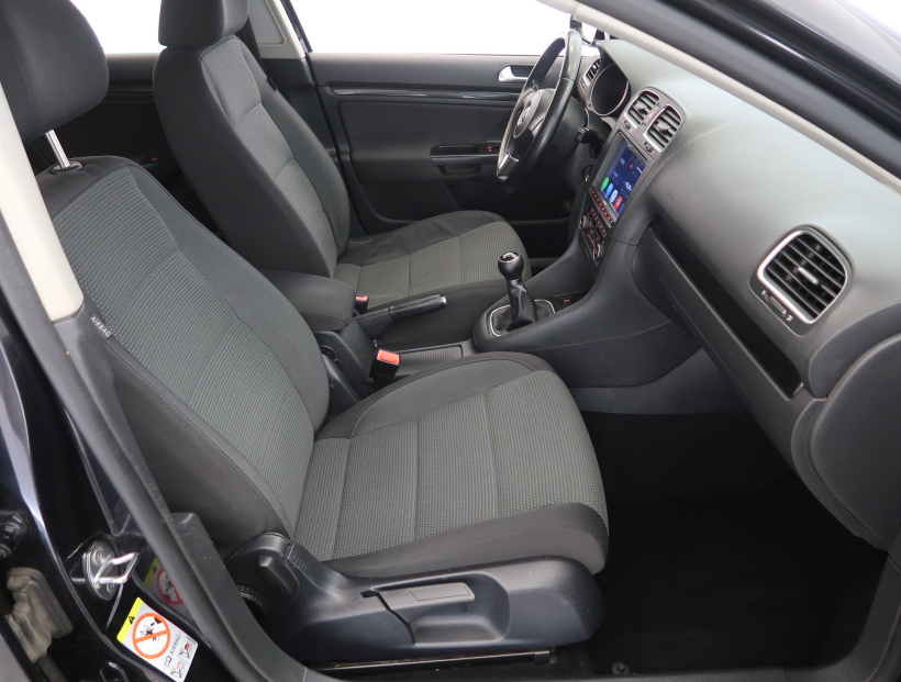Volkswagen Golf, 2011