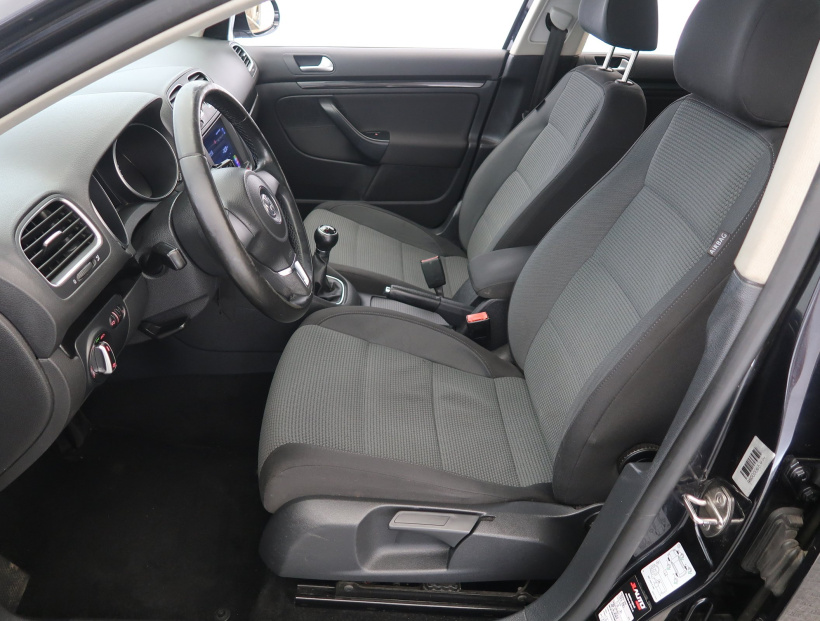 Volkswagen Golf, 2011