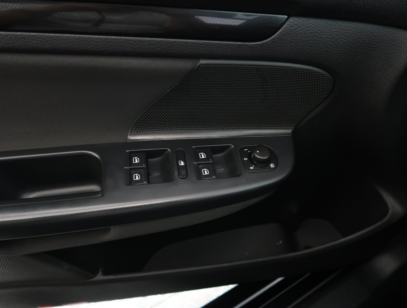 Volkswagen Golf, 2011