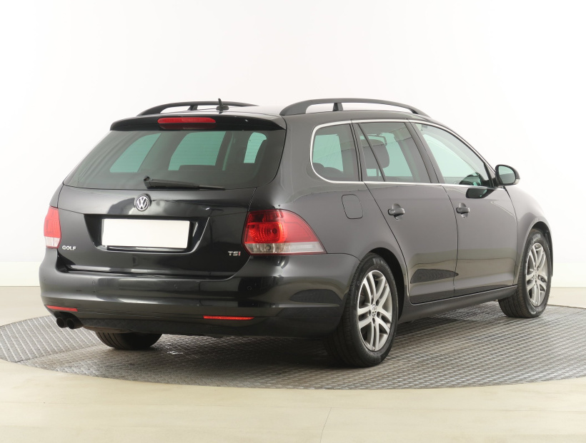Volkswagen Golf, 2011