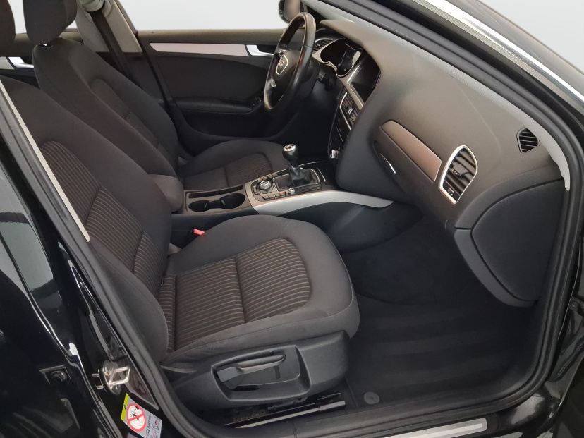 Audi A4, 2012