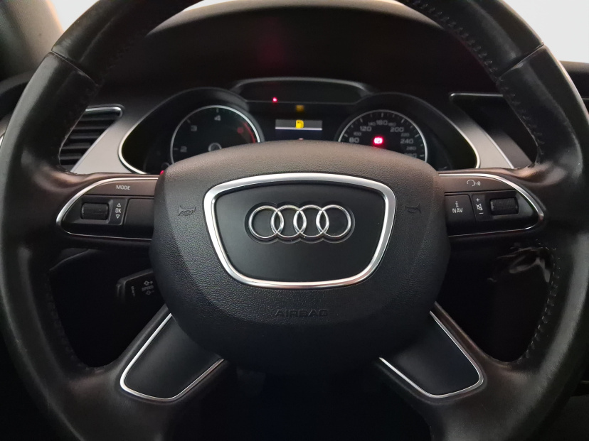 Audi A4, 2012