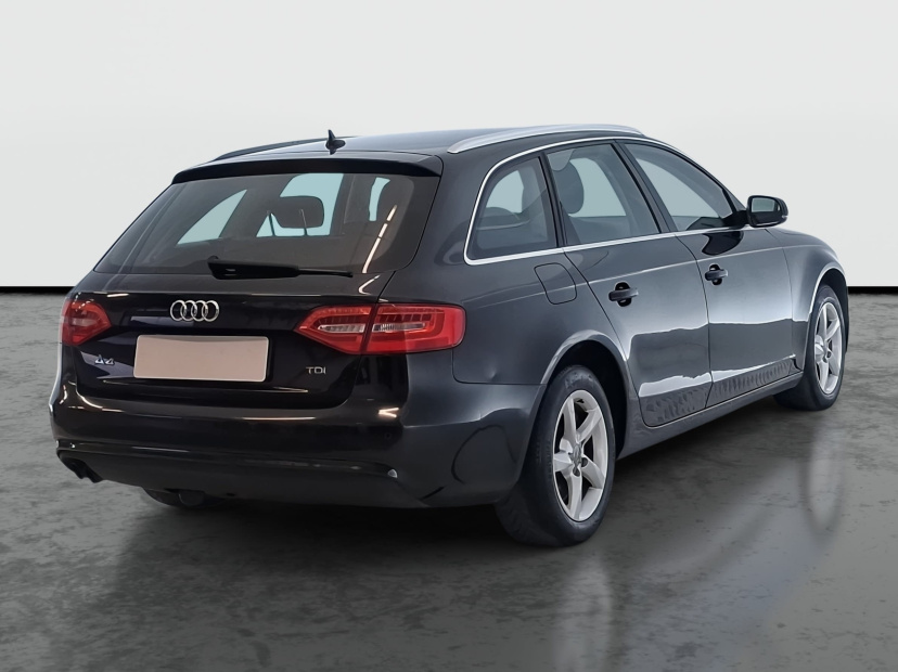 Audi A4, 2012