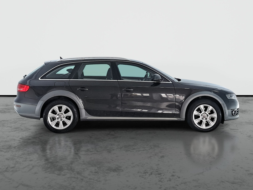 Audi A4 Allroad, 2010