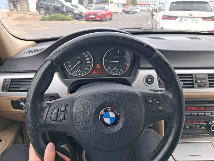 BMW 3, 2011