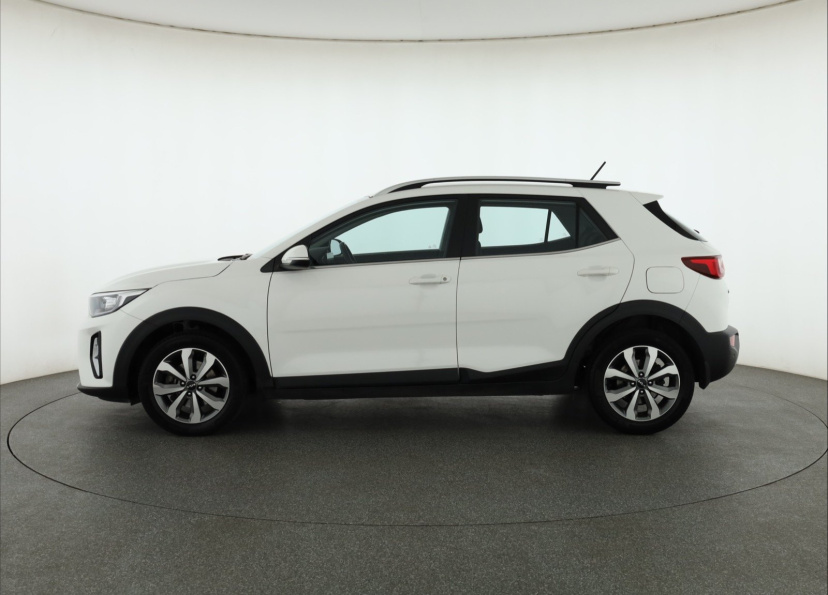 Kia Stonic, 2022