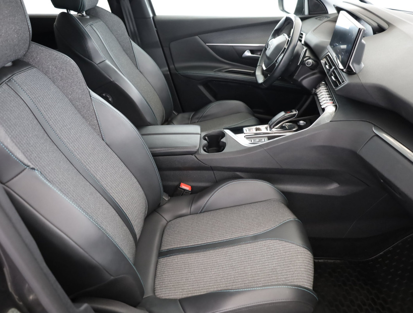 Peugeot 5008, 2021