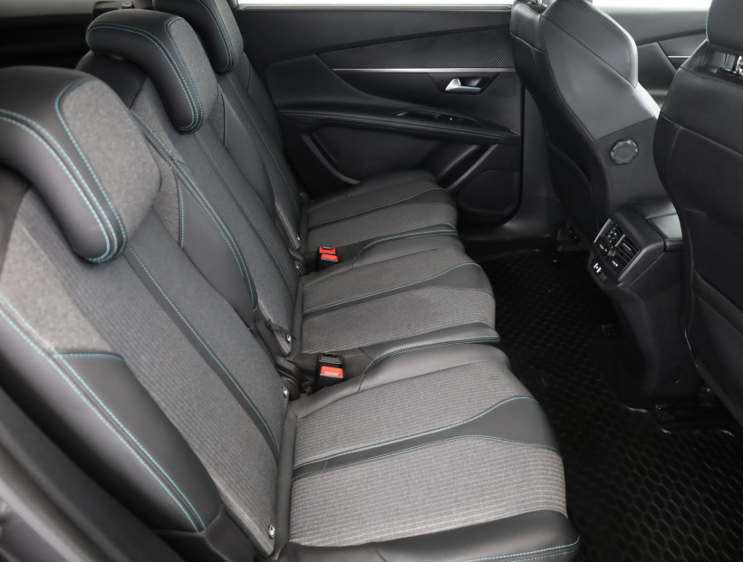 Peugeot 5008, 2021