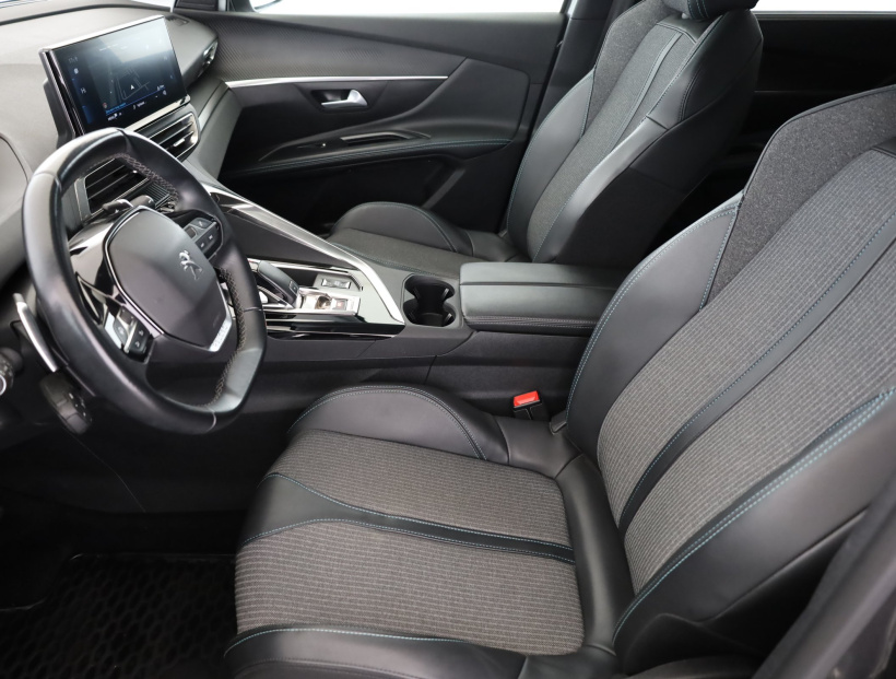 Peugeot 5008, 2021