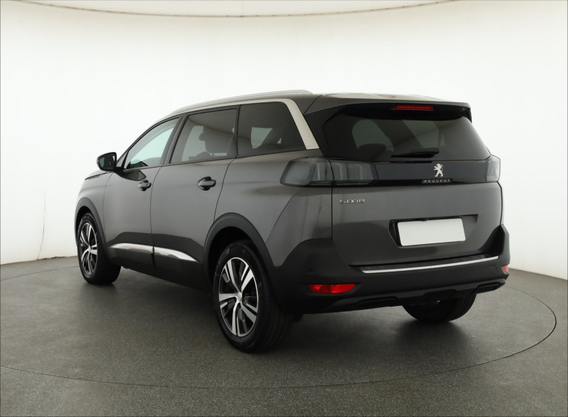Peugeot 5008, 2021