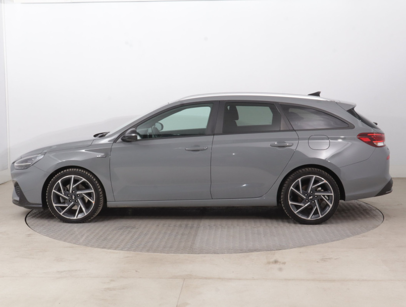 Hyundai i30, 2023
