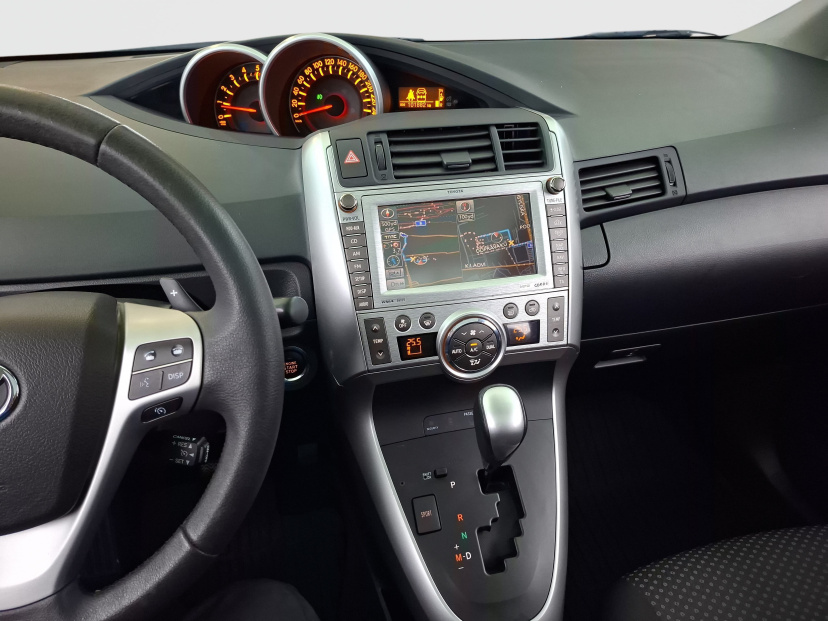 Toyota Verso, 2010