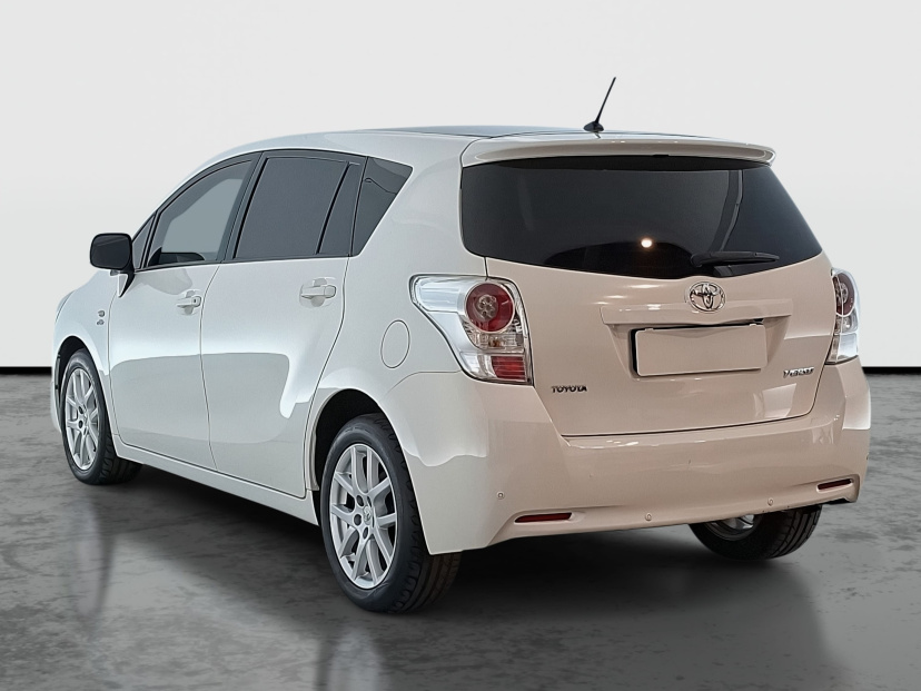 Toyota Verso, 2010