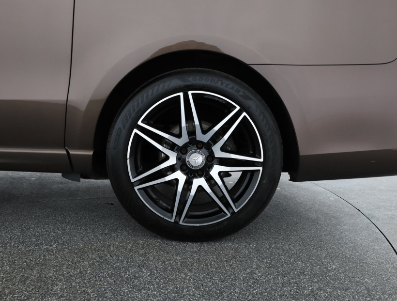 Mercedes-Benz V, 2017