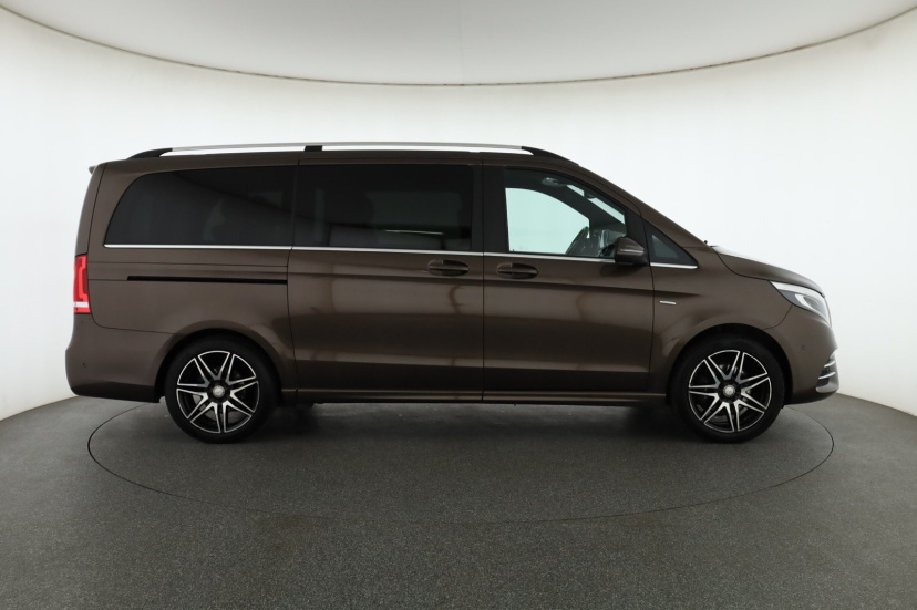 Mercedes-Benz V, 2017