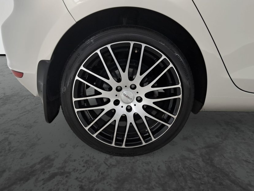 Volkswagen Golf, 2011