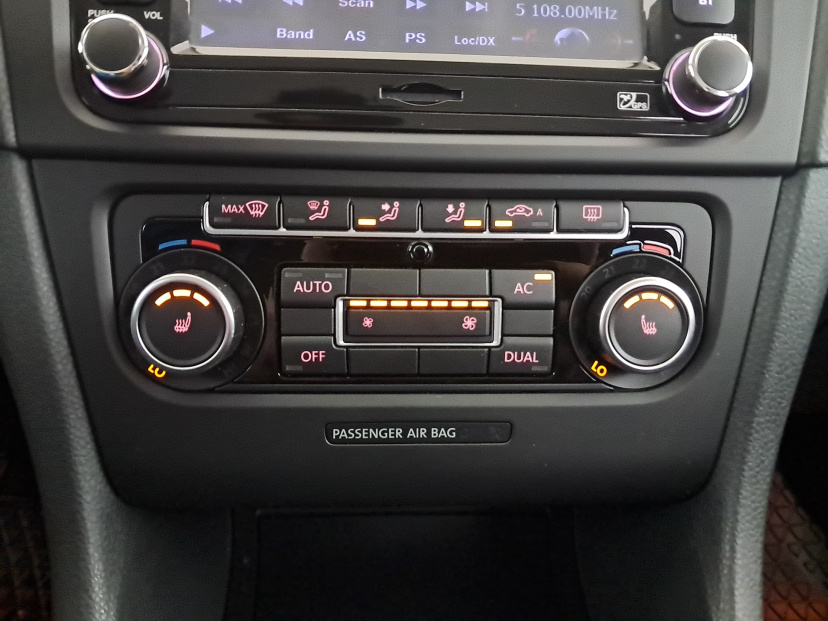 Volkswagen Golf, 2011