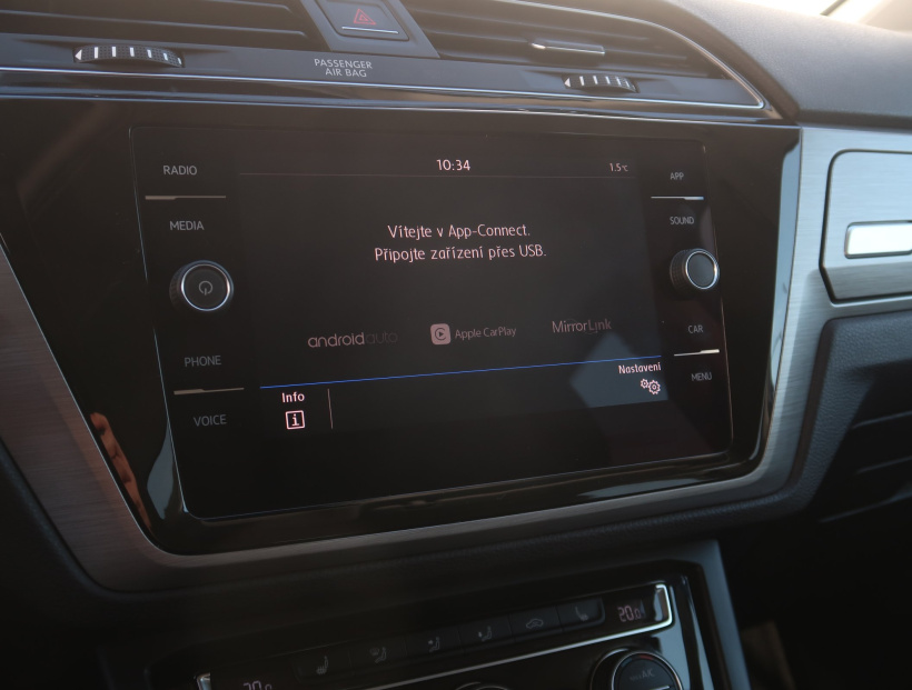 Volkswagen Touran, 2020