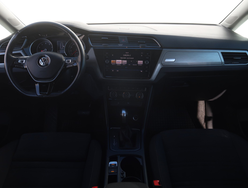Volkswagen Touran, 2020