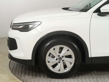 Volkswagen Tiguan - 2024
