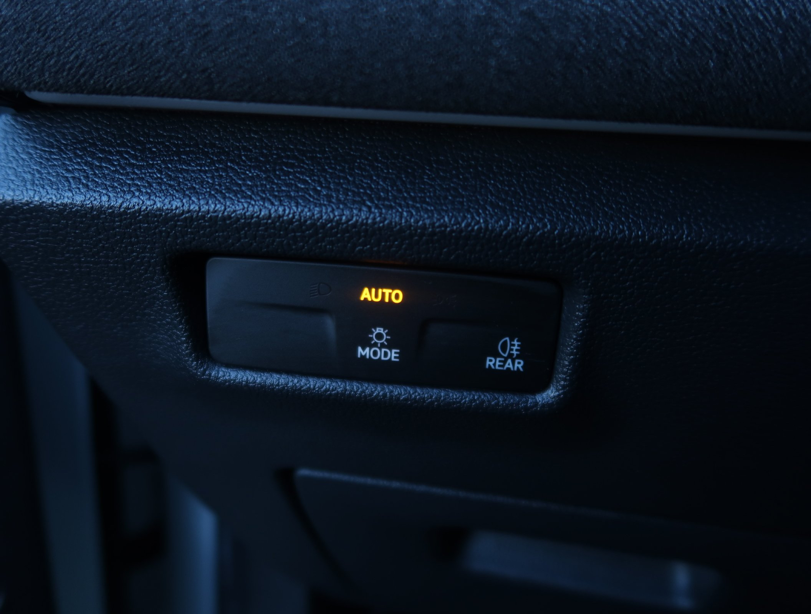 Volkswagen Tiguan - 2024