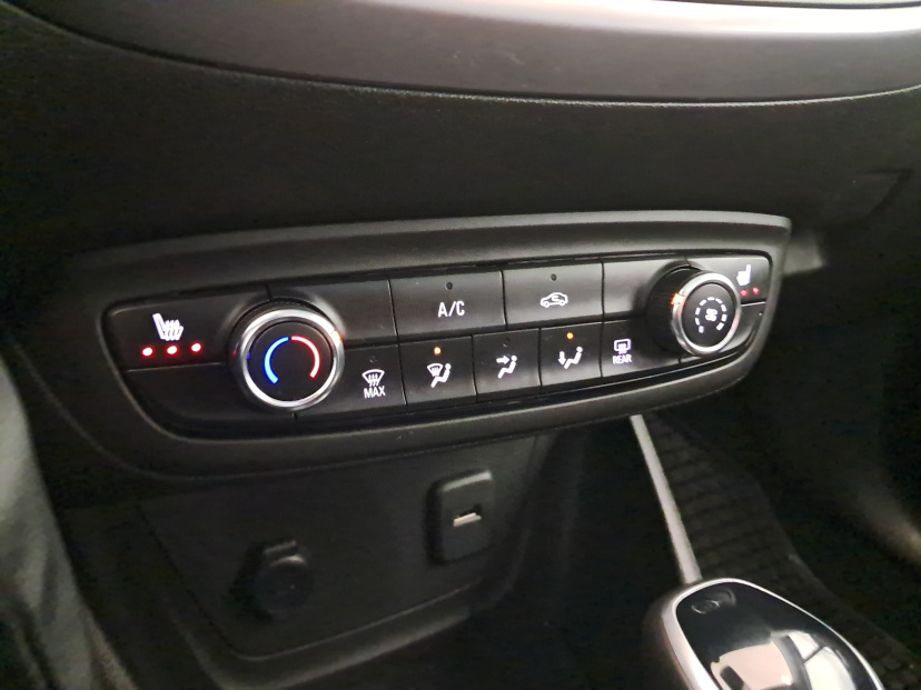 Opel Crossland, 2022