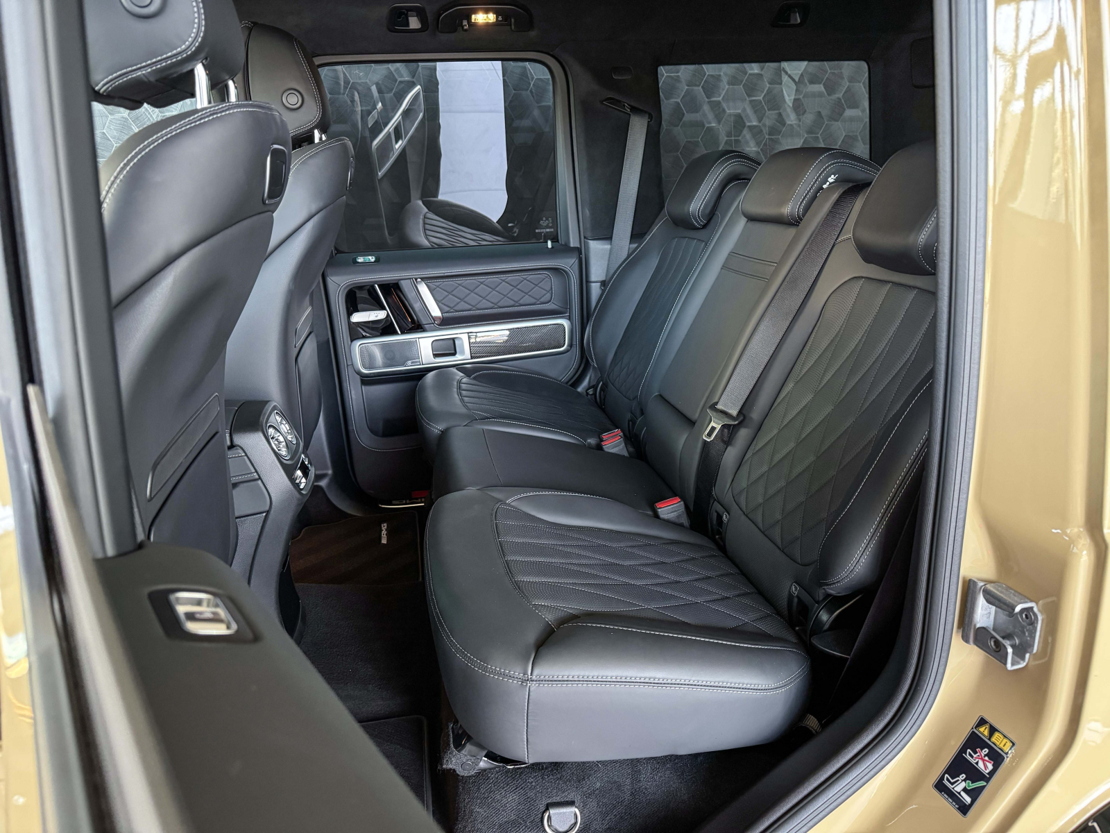 Mercedes-Benz G - 2023
