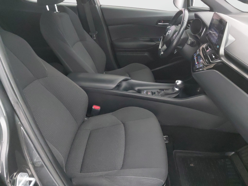 Toyota C-HR, 2019
