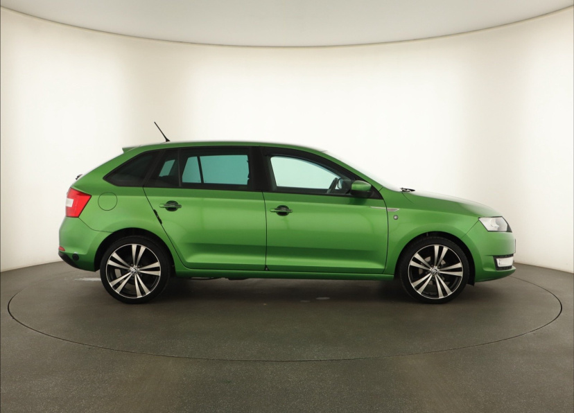 Škoda Rapid Spaceback, 2014