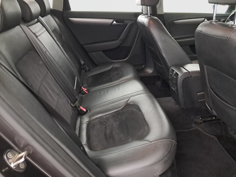Volkswagen Passat, 2011
